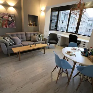 Cozy Novotel Studio - Free Minibar - Quiet & Peace Bucharest