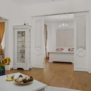 Sweet Luxury Three City Center Universitate Bucharest